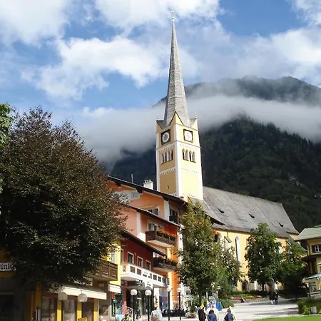Hotel Carinthia 4*